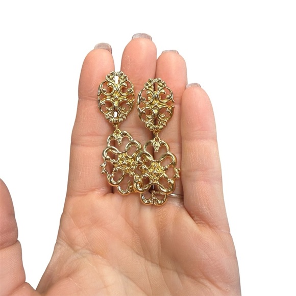 Avon “Graceful Trellis” Goldtone Filigree clip Earrings NIB 1989 - Picture 1 of 5
